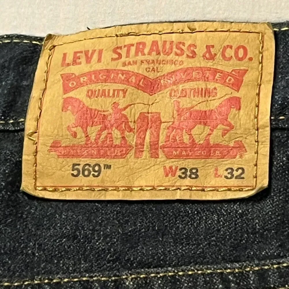 Levi's 569 Jeans Size 38x32 Blue Loose Straight Dark Wash Denim Pants Baggy